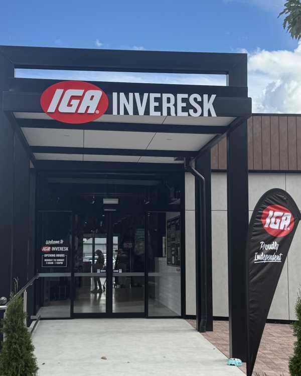 IGA shopfront signage Launceston