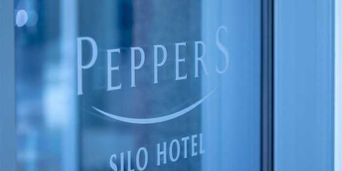 Peppers Silo Hotel Logo Frosting
