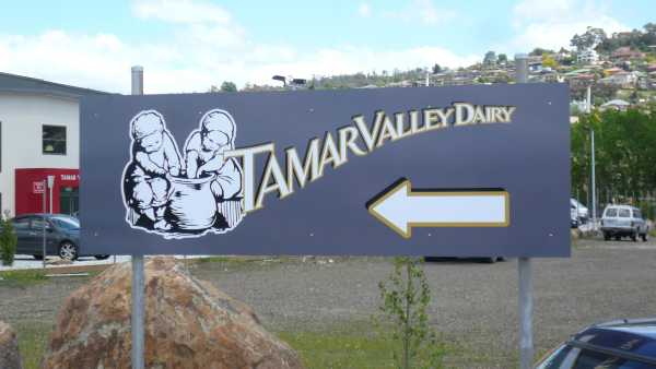Tamar Valley Dairy Pole Sign