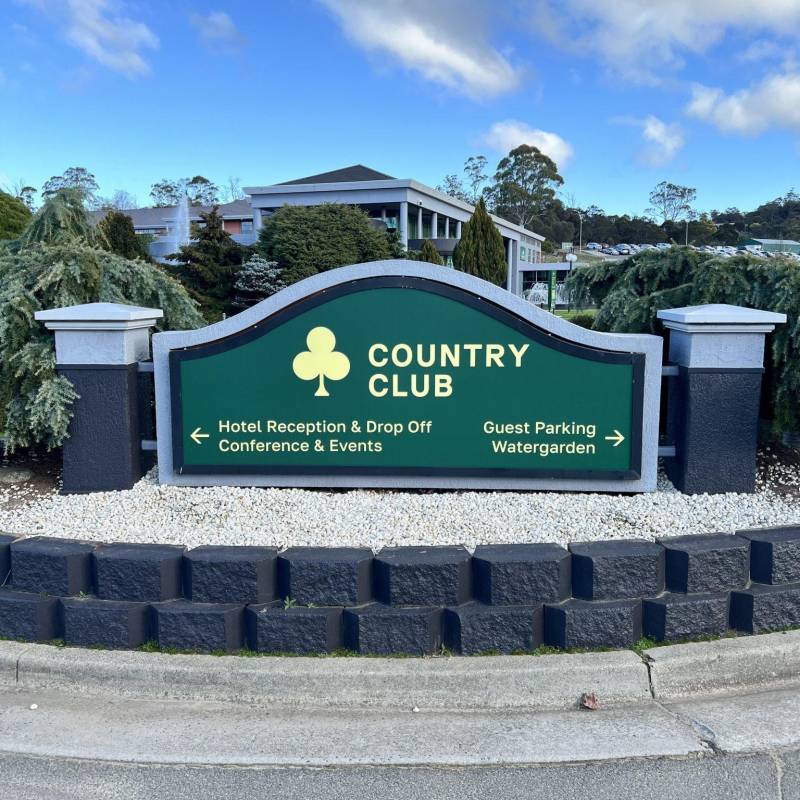 Country club 3